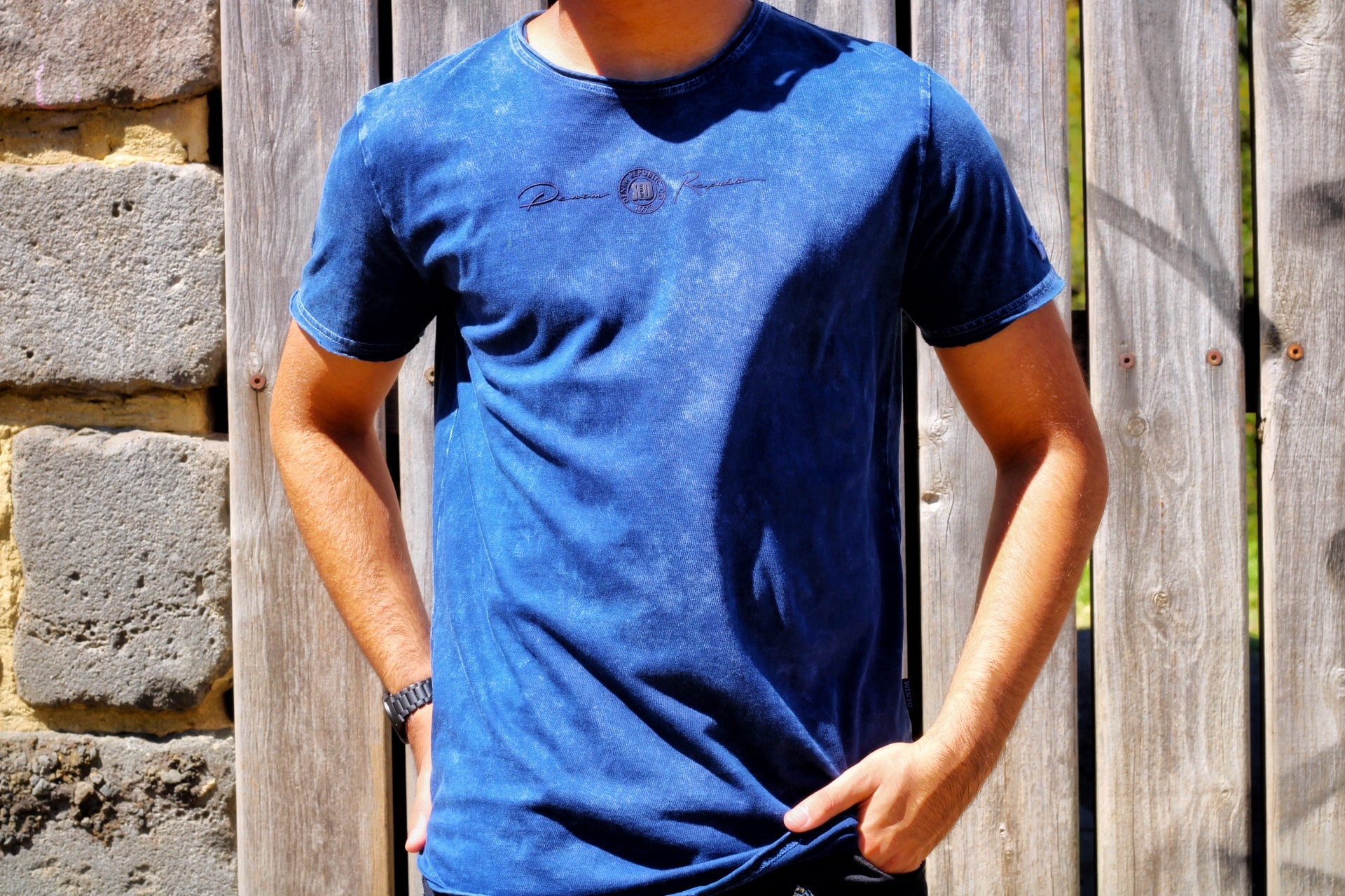 T-Shirts Men's #SPRAYED - NAVY - Denim Republic